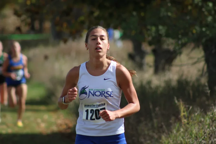 Bay finishes middle of the pack at home invite